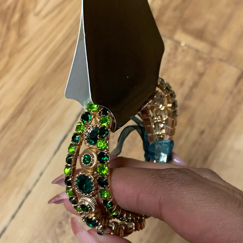 Brand new green bracelet